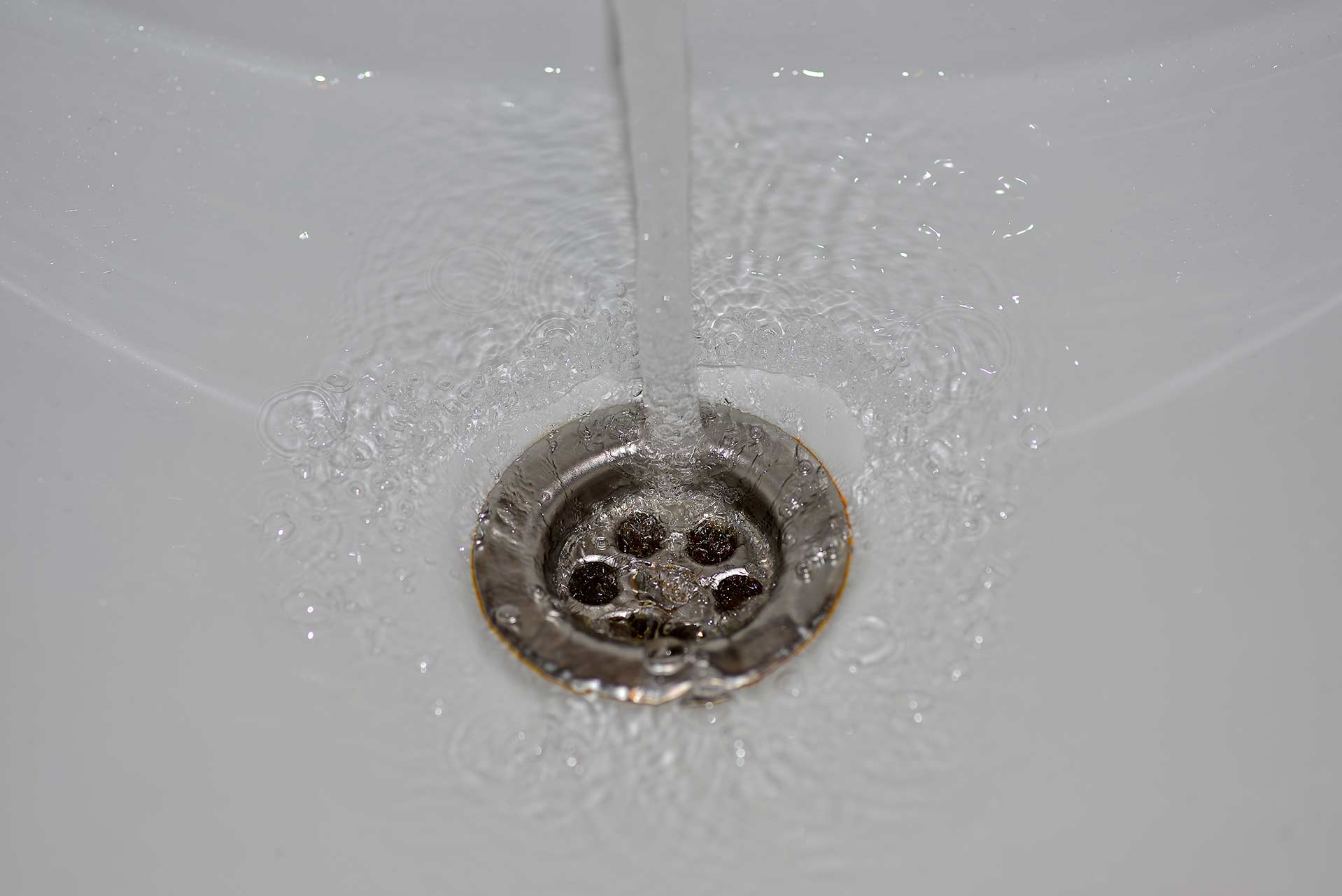 A2B Drains provides services to unblock blocked sinks and drains for properties in Clapton.